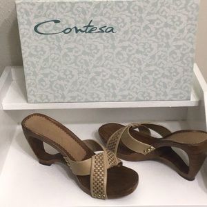 Fun Unique high heel sandals.